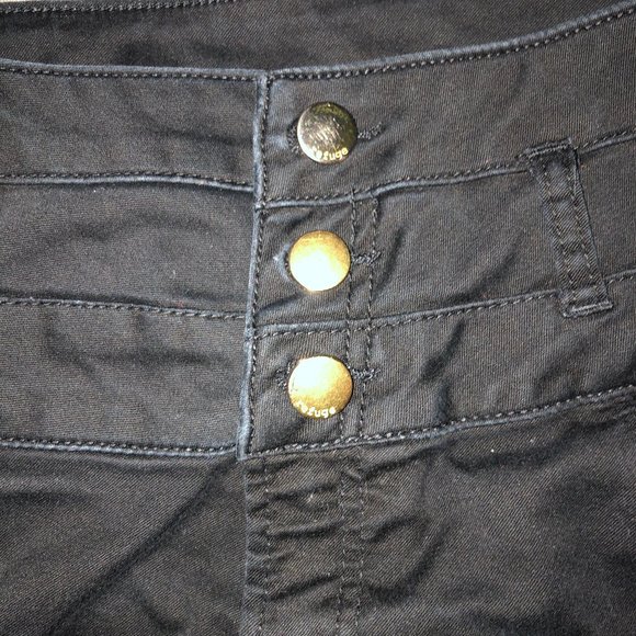 shorts - Picture 5 of 7